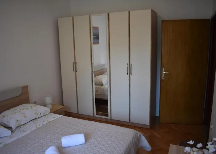 Lejlighed Plisko *